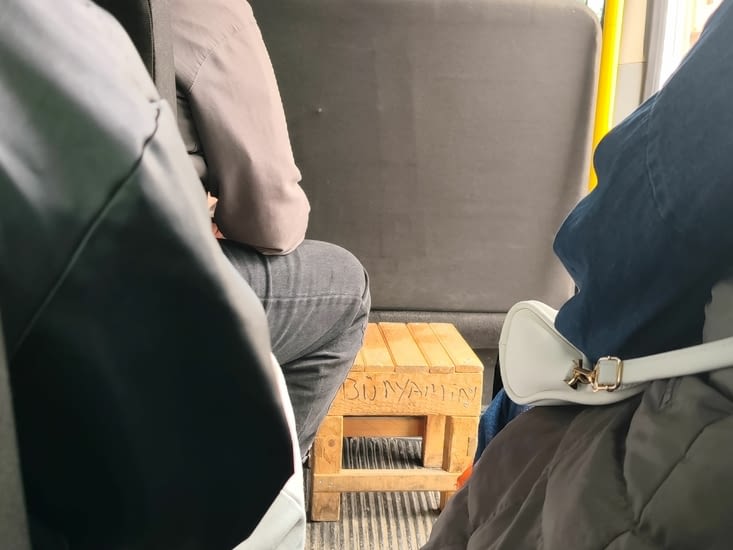 Le minibus devient un monospace.