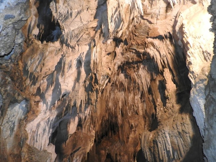 Ngarua Cave