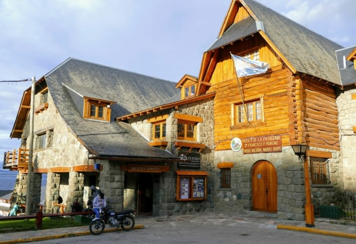 L'architecture emprunte beaucoup à la Suisse