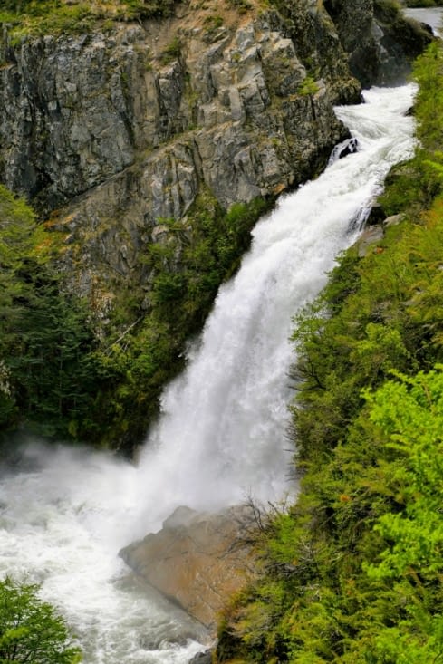 La cascade Vulinanco sur la sublime route des 7 lacs