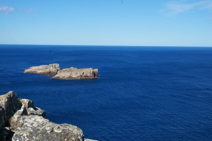 CAPE TOURVILLE, face à l'océan