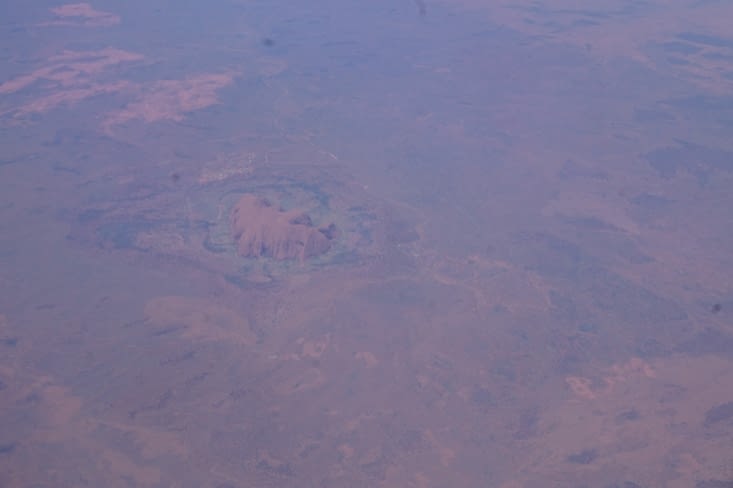 Uluru vu du ciel