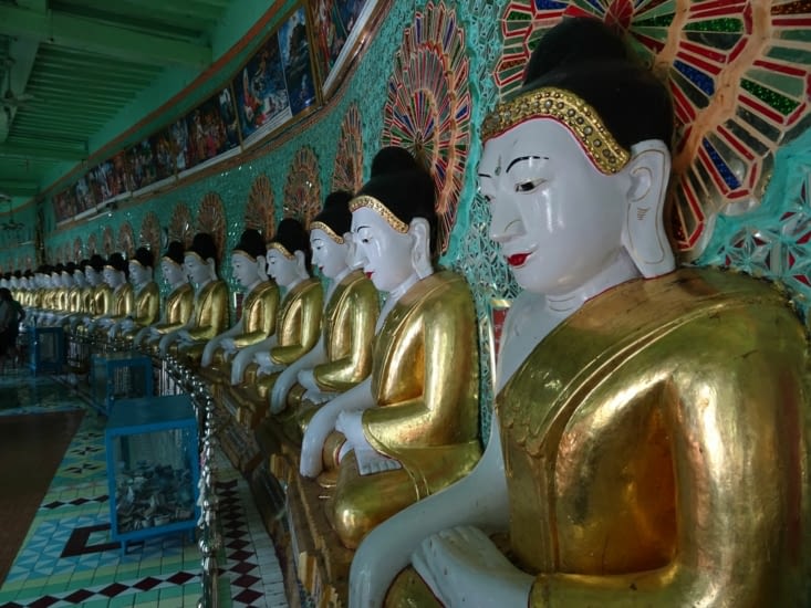 Un sacré comité vous attend en haut de la colline de Saggaing...
