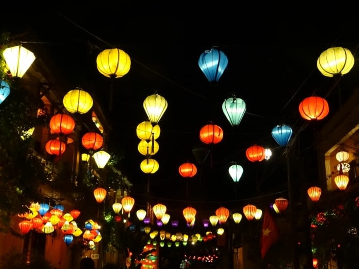 Sympa, l'éclairage public à Hoi An