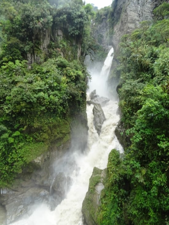 La fin de la plus grand cascade d'Equateur, el Pailon del diablo