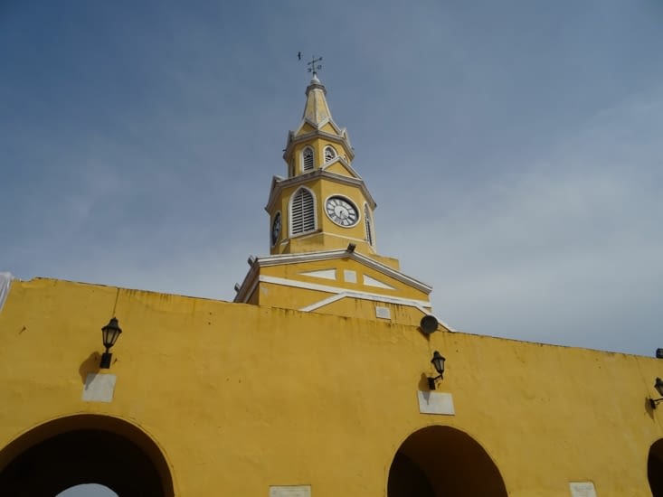 L'horloge, de la plaza de la Reloj
