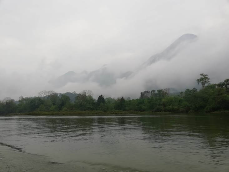 La rivière Nam Ou à Muang Ngoi