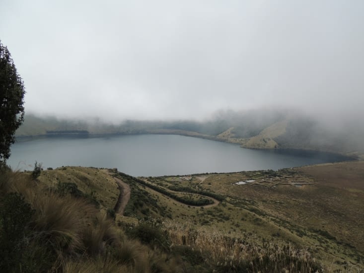 Les brumes de la fin d'après-mid finissent par nous absorber