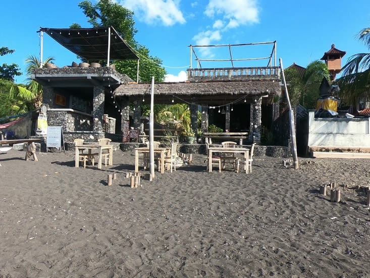 warung (plus luxe déjà)