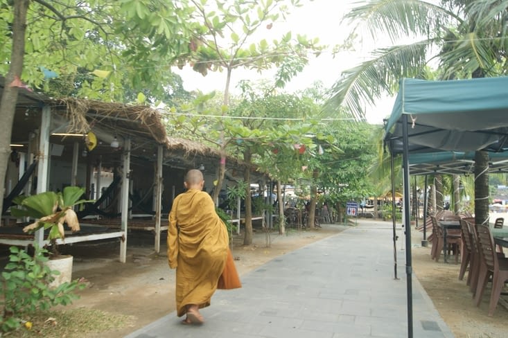 mini moine en balade