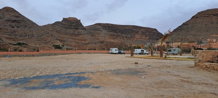 Agadir d'Amtoudi: 2ème sommet à gauche