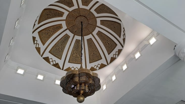 Plafond de l'entrée du Tribunal