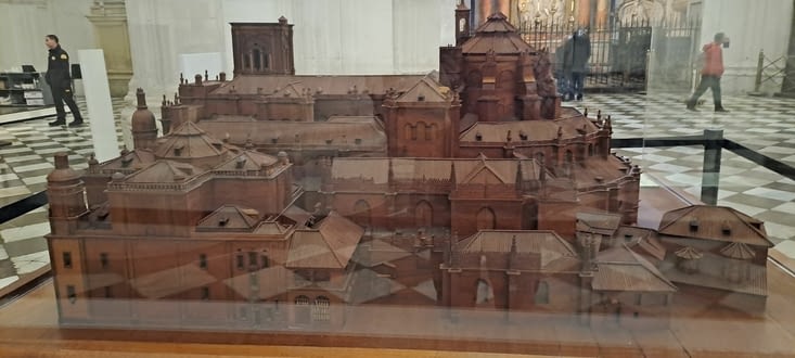 Visite de la Cathédrale : une imposante maquette