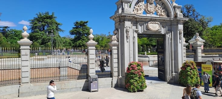 Entrée sur le parc del Buen Retiro