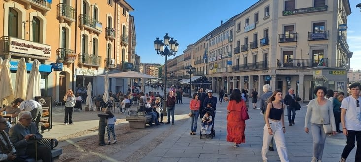 Beaucoup de monde dans les rues pietonnes
