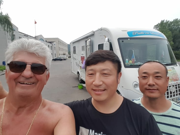 Rencontre avec 2 camionneurs Chinois