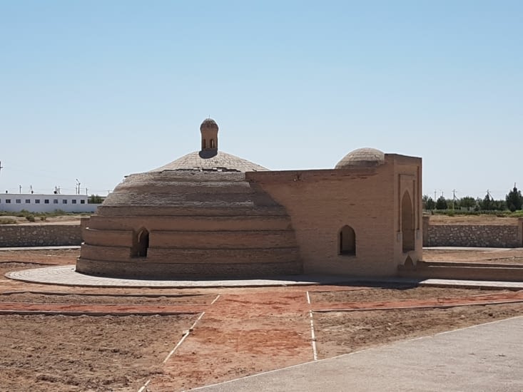 Une fontaine a eau du 14eme
