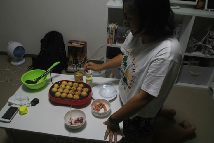 Making Takoyaki with my awesome host Maharu!