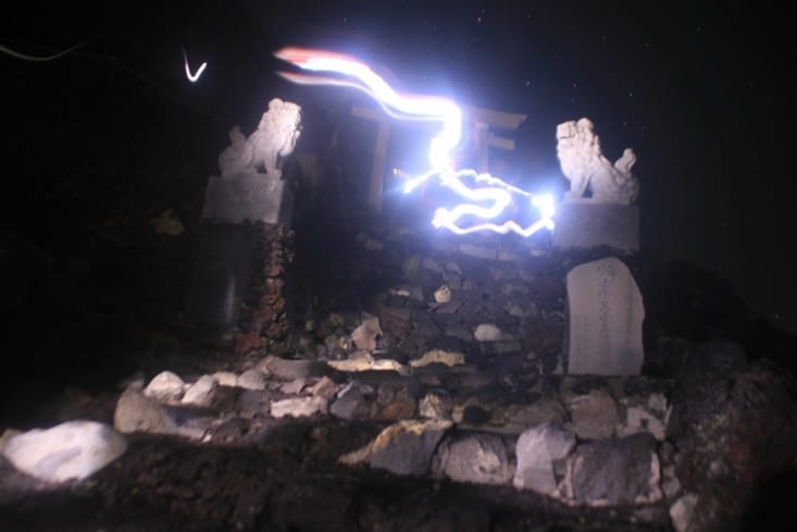 Flying ghosts lights