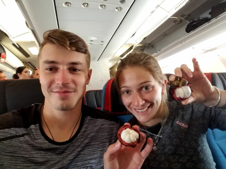 Dernier mangoustan dans l'avion !