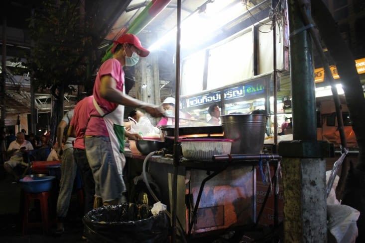 Le STREET FOOD. Ça grouille, il y en a partout.