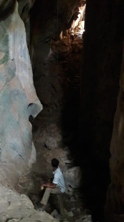 White elephant cave et notre guide muet