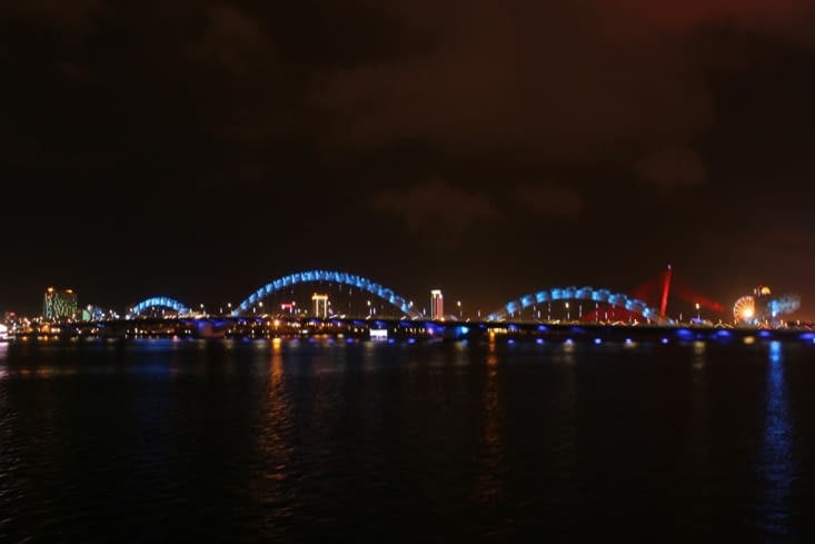 Danang by night