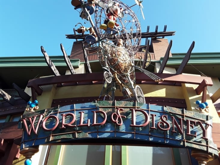 Et oui le monde de Disney c est avant tout le reve d un monde ideal