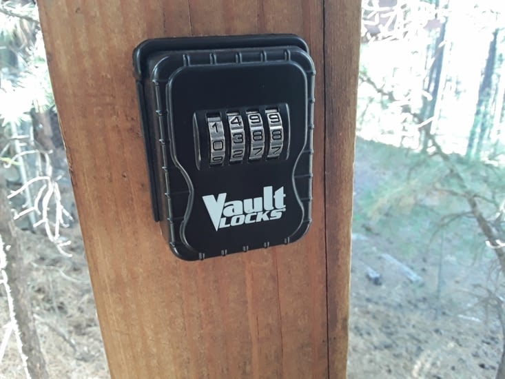 Petite boîte pour la clé de la maison  la keybox pas mal non