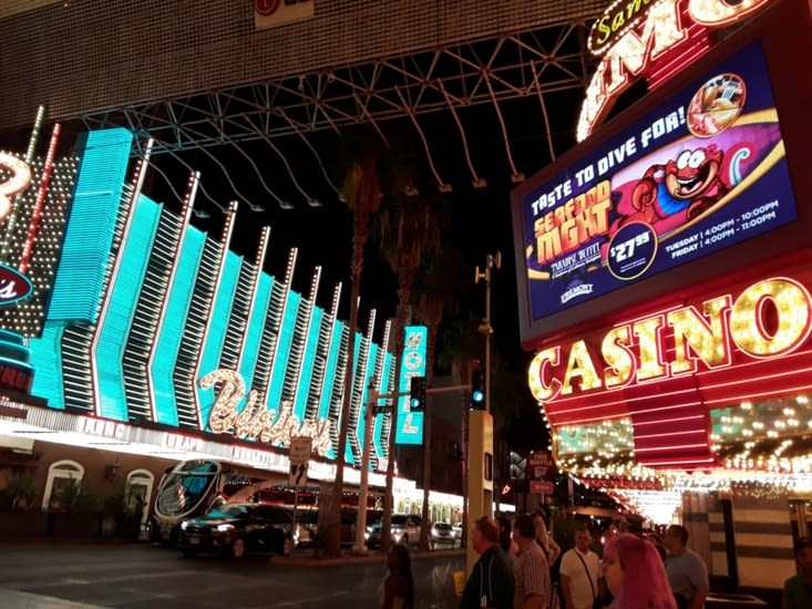 Las vegas l empire du jeu et de la fête dans la demesure