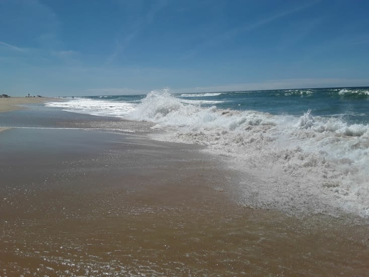 Plus tard en fin d après midi sur la plage sud.........