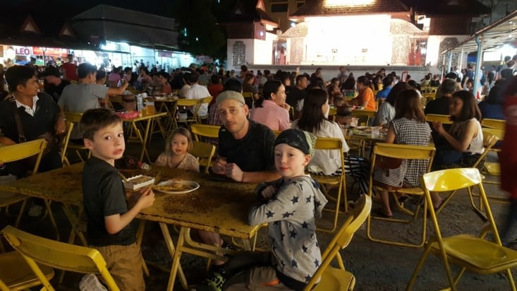 diner au night bazar