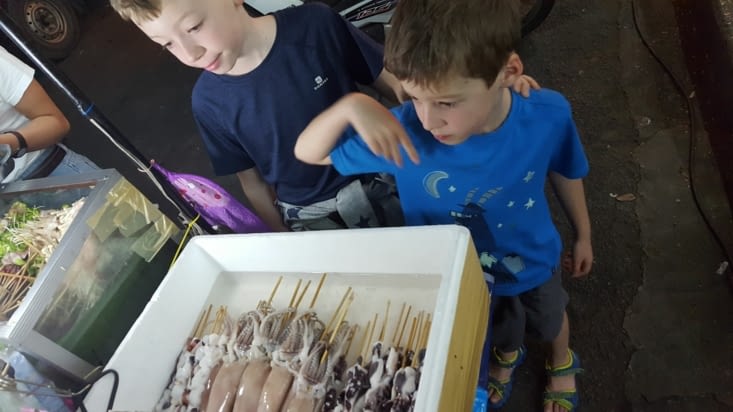 les echoppes de marchés de nuit