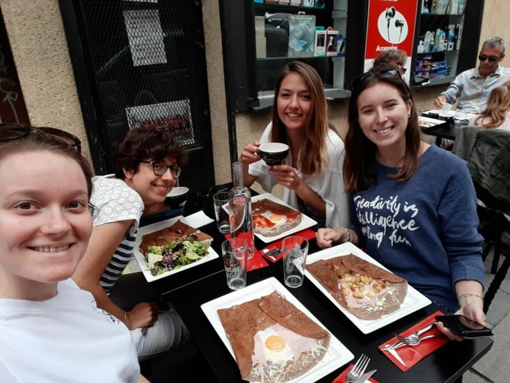 Galettes and crêpes with Pauline and Maiana, yum yum !