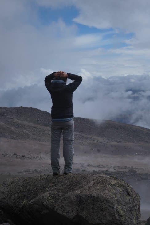 Arrivee au refuge, a 4 800m