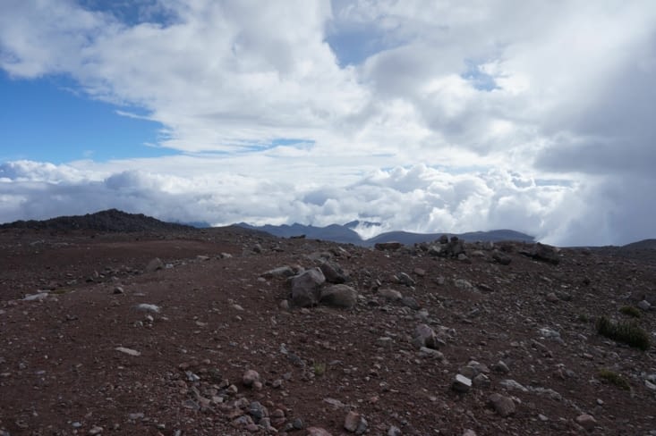 Nous surplombons des autres montagnes