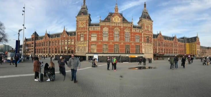 Gare routiere Amsterdam