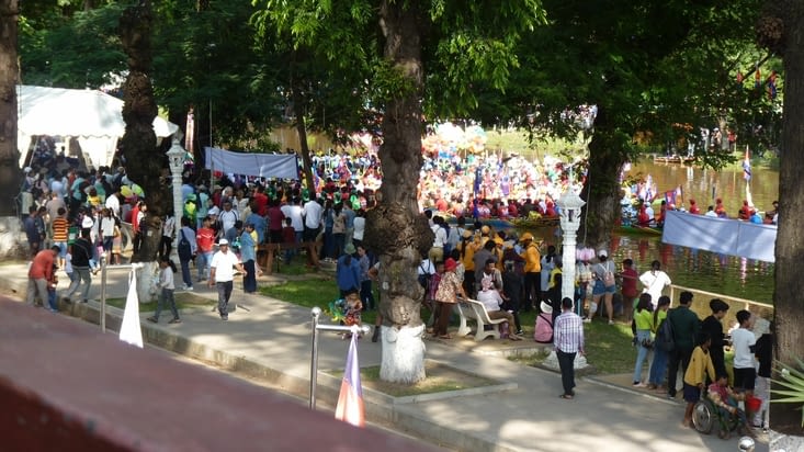 Fin de la course devant les officiels