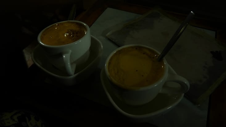 Le cà phê trung traduisez egg Coffee traduisez café aux oeuf?