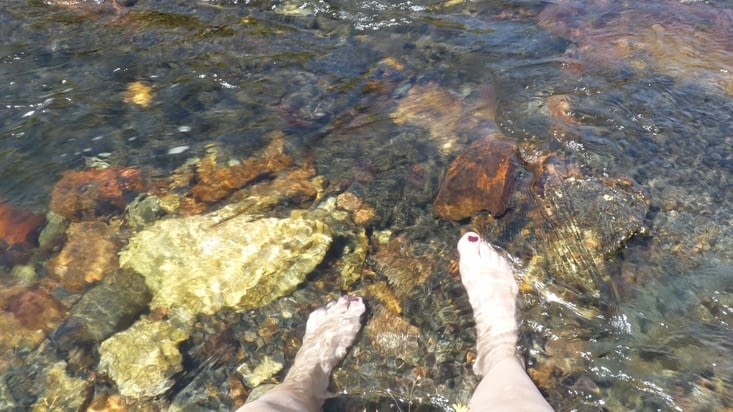 Pique-nique les pieds dans l'eau :D