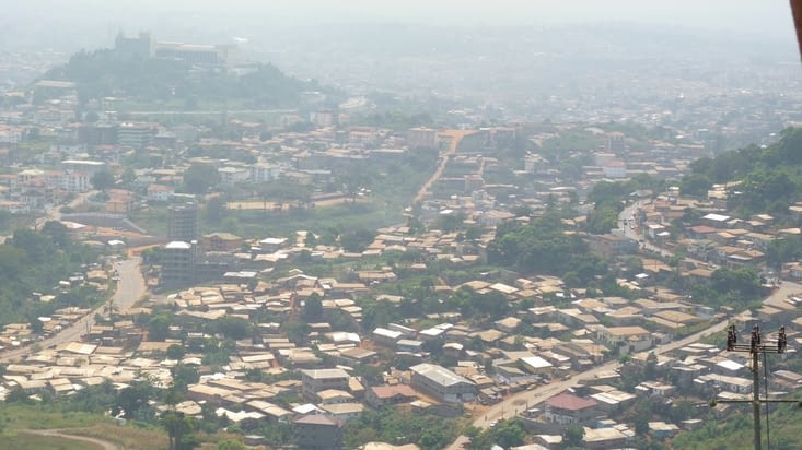 Yaoundé vu de la colline Fébé