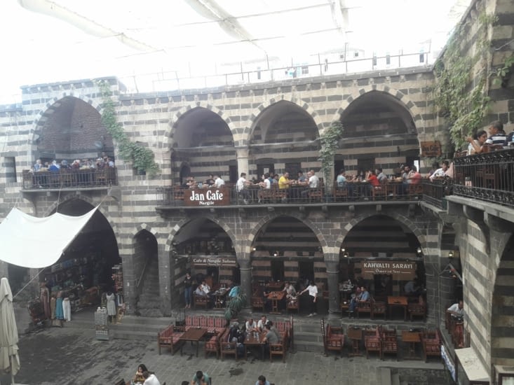 Ancien marché couvert devenu "oasis de fraicheur"