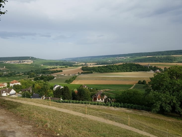 Le point de vue se mérite... ça monte sec et dur pour arriver au village !