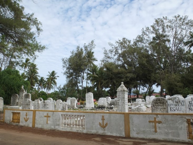 re le cimetière mais autre angle de vue