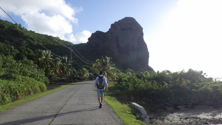 Un gros rocher tête de monstre