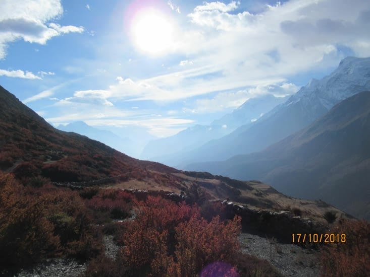 En route vers Yak Karkha, les paysages sont à nouveau sublimes !!!