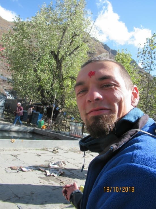 On s'exécute et on reçoit nous aussi nos grains de riz sur le front !