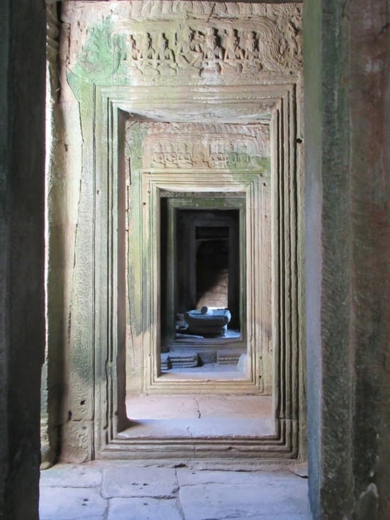 à l'intérieur, c'est comme dans un labyrinthe