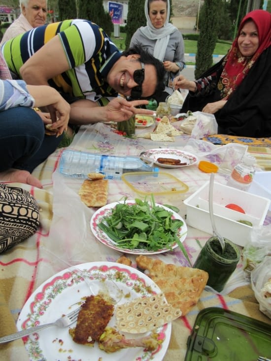 Après un délicieux pique-nique maison (hum les kotlets, galettes de PDT ça déchire)