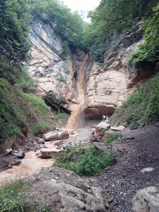 Grosse cascade dans la région de Massouleh !
